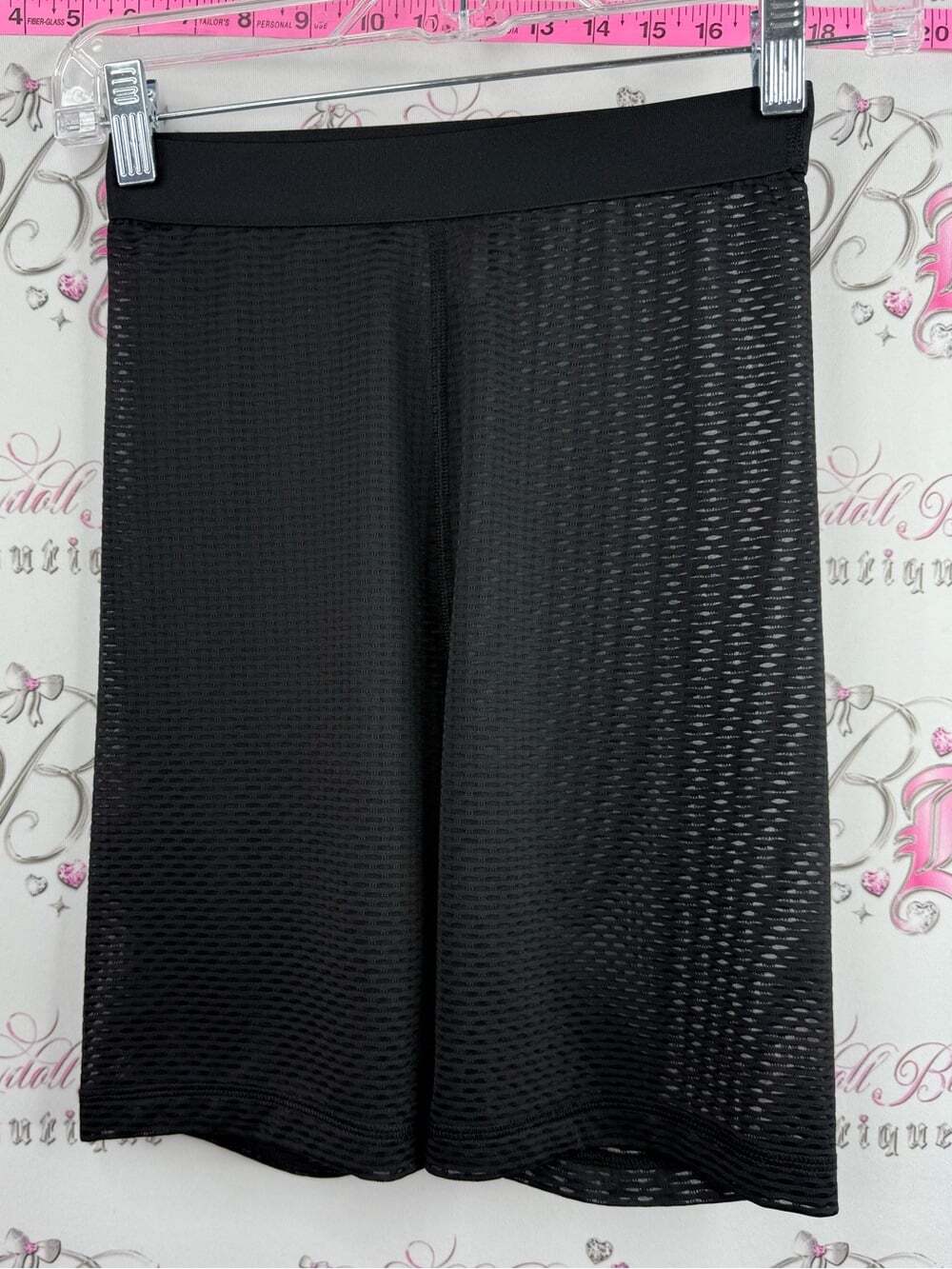 TNA aritzia shorts Black Mesh Knee-Length Bermuda Shorts
